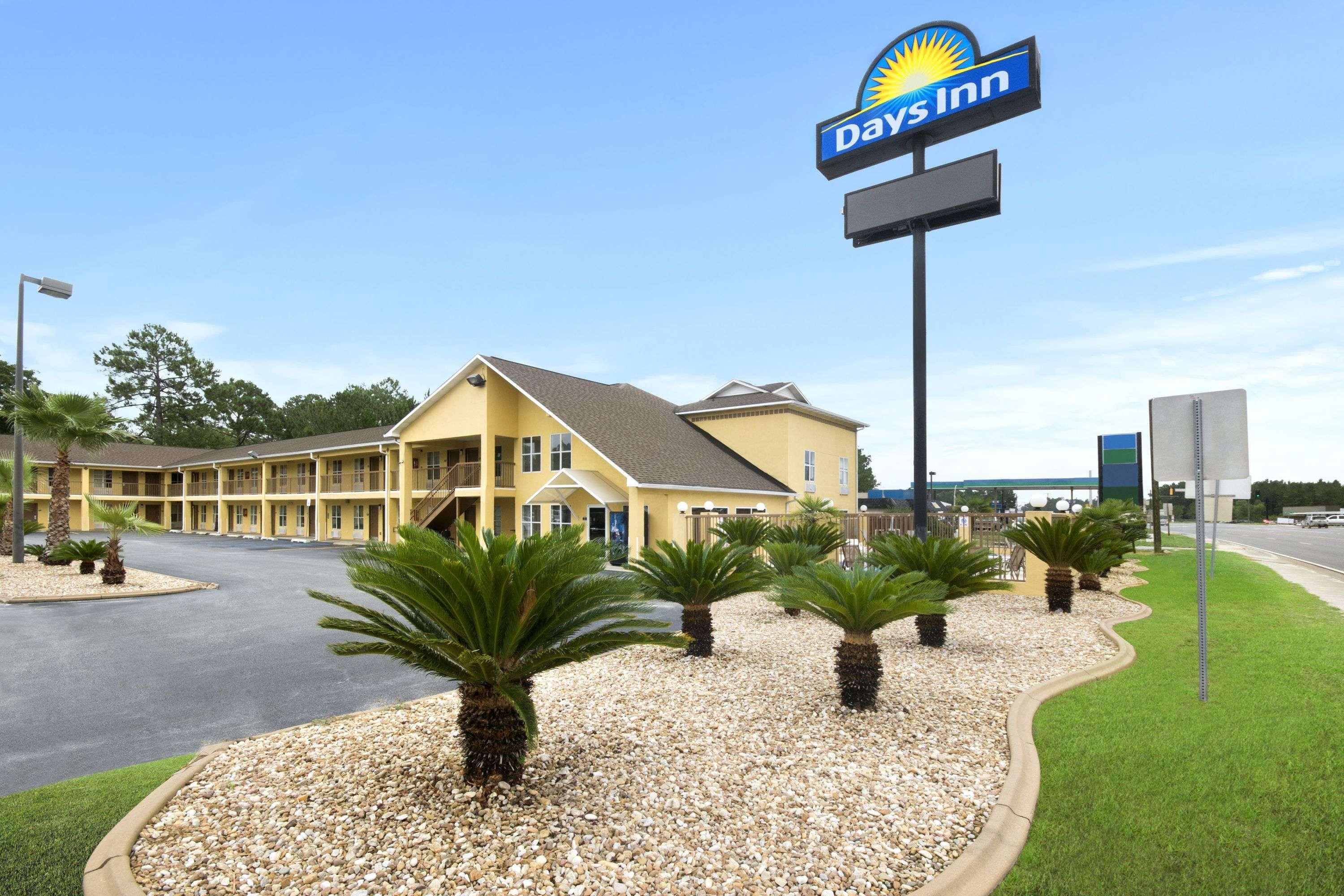 Days Inn By Wyndham Alma Dış mekan fotoğraf